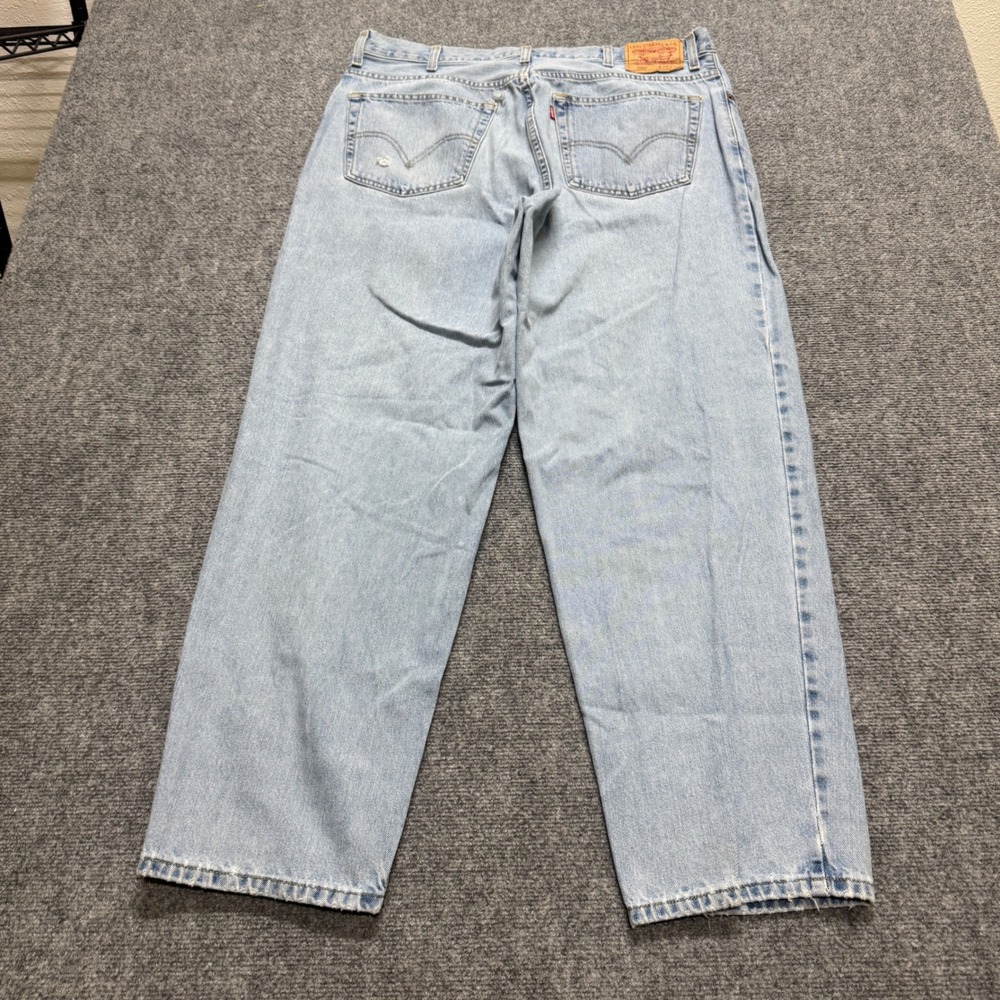VTG levi 560 Denim Jeans Mens 38x32 Light Washed Comfort Fit Taper Relaxed Y2K